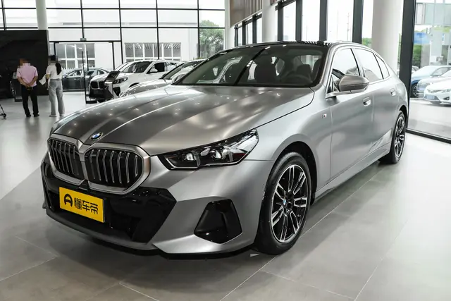 BMW 5 Series 2026 — купить из Китая под заказ