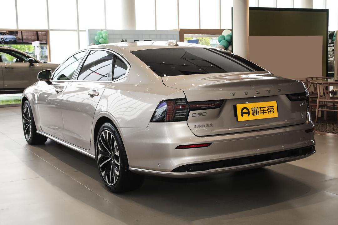 Volvo S90 2026, фото 5