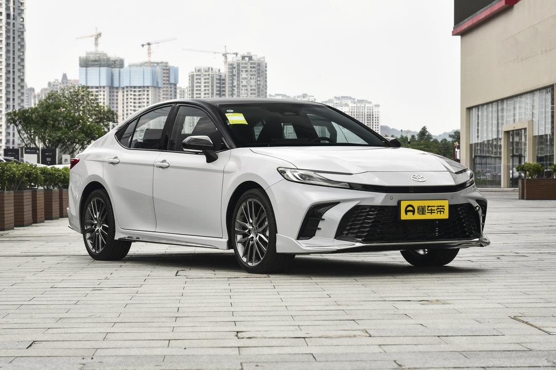 Toyota Camry 2026, фото 3