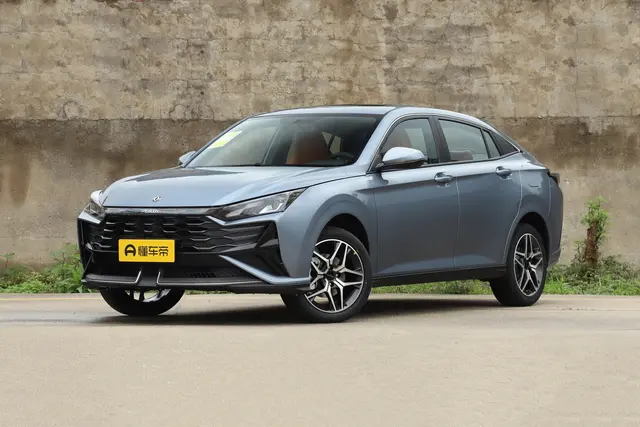 Dongfeng Aeolus Yixuan 2026 — купить из Китая под заказ