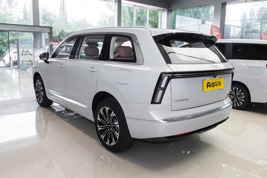 Wuling Xingguang L 2026, фото 4