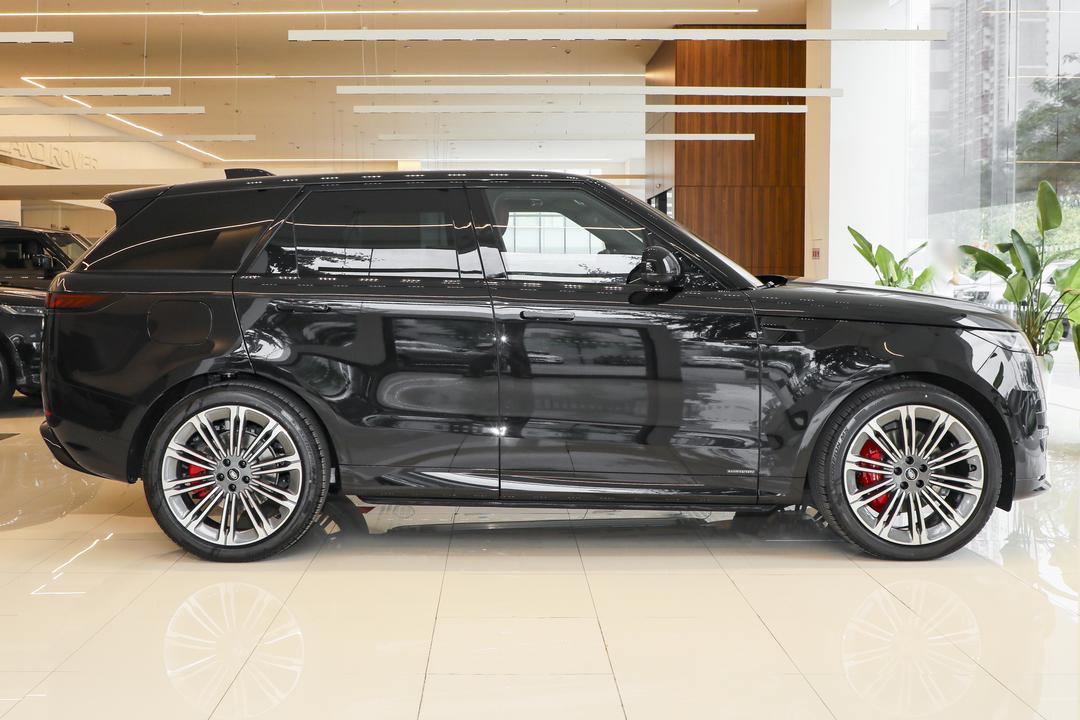 Land Rover Range Rover Sport 2026, фото 8