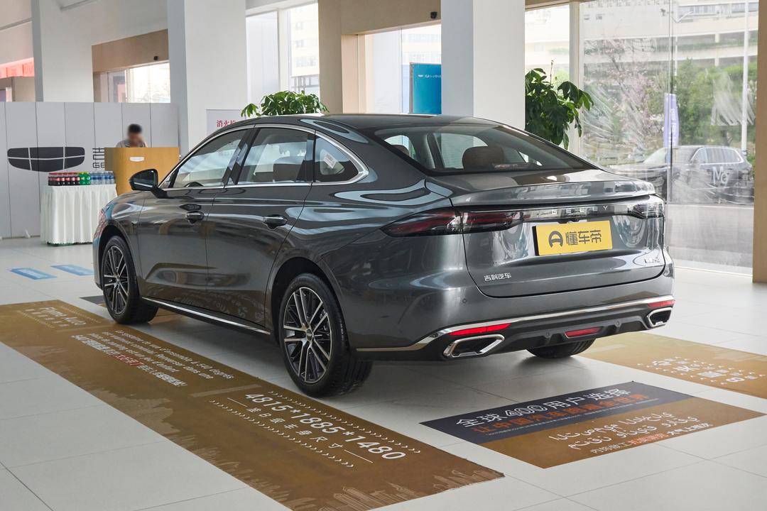 Geely Emgrand 2026, фото 5