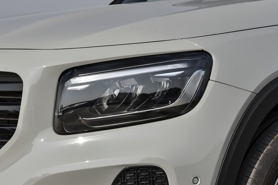 Mercedes-Benz GLB 2026, фото 13