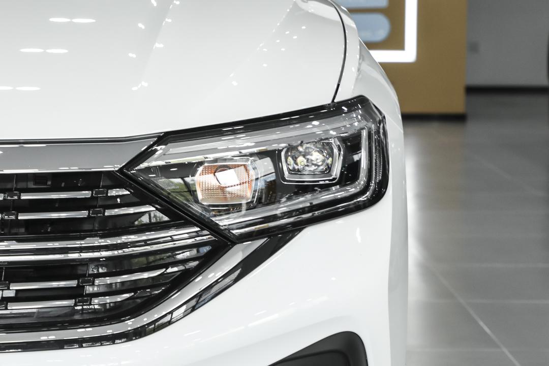 Volkswagen Sagitar 2026, фото 11