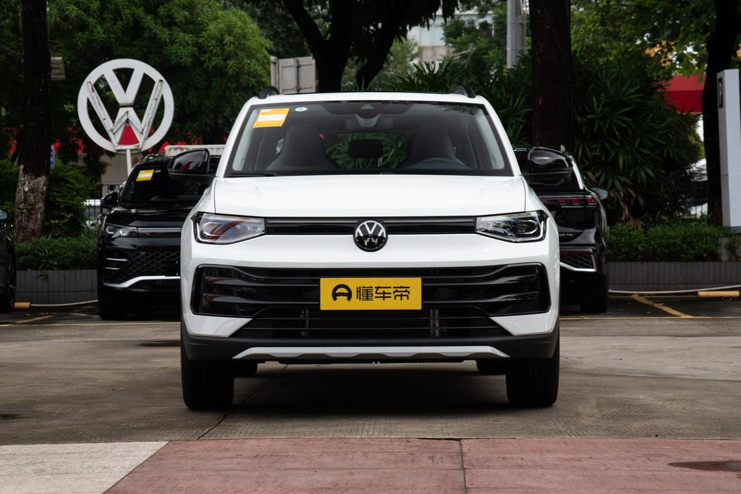 Volkswagen Tharu 2026, фото 2