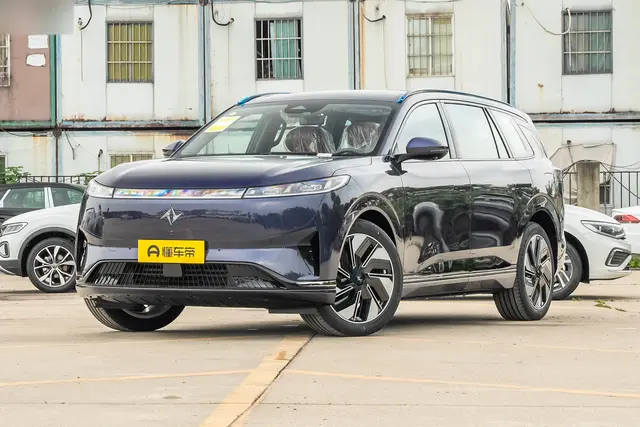 Dongfeng Yipai 008 2026 — купить из Китая под заказ