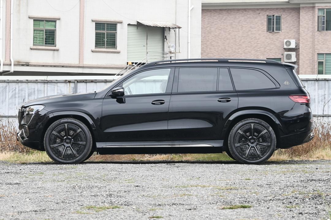 Mercedes-Benz Maybach GLS 2026, фото 4