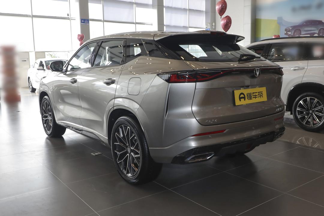 Changan UNI-Z PHEV 2026, фото 5