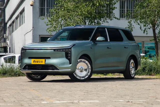 IM LS8 2026 — купить из Китая под заказ