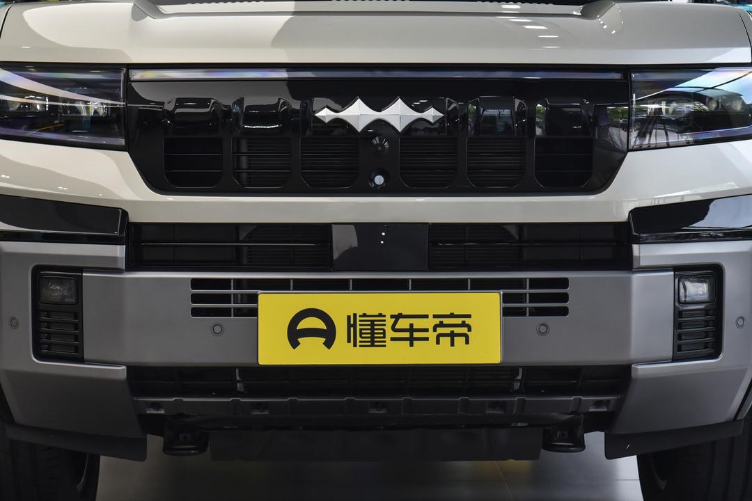 BYD Fangchengbao Leopard 8 2026, фото 10