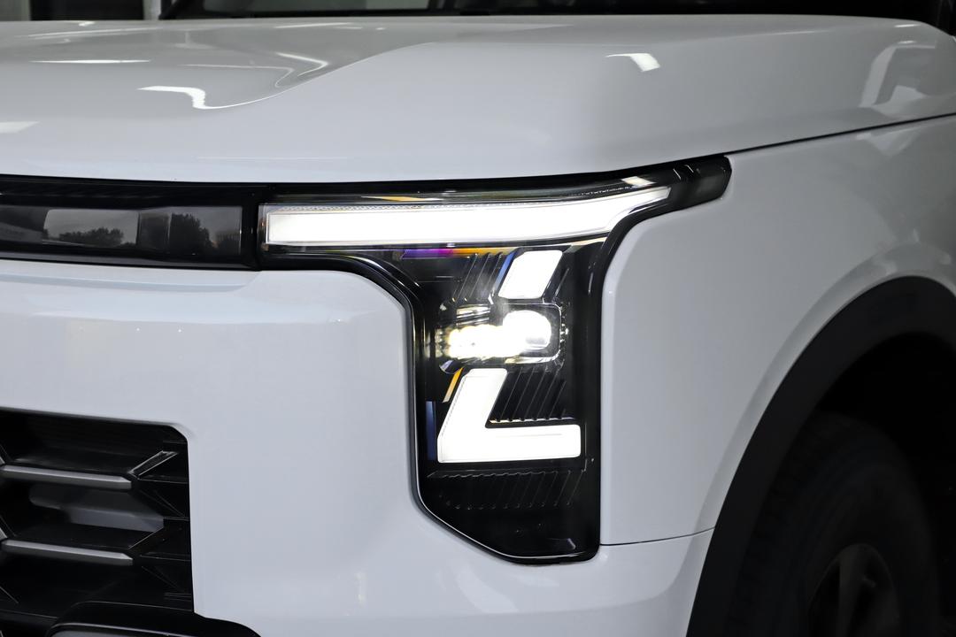 Dongfeng Zhengzhou Z9 GE PHEV 2026, фото 13