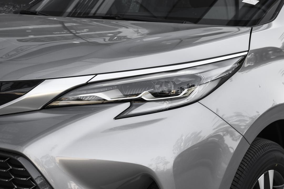 Toyota Granvia 2026, фото 13