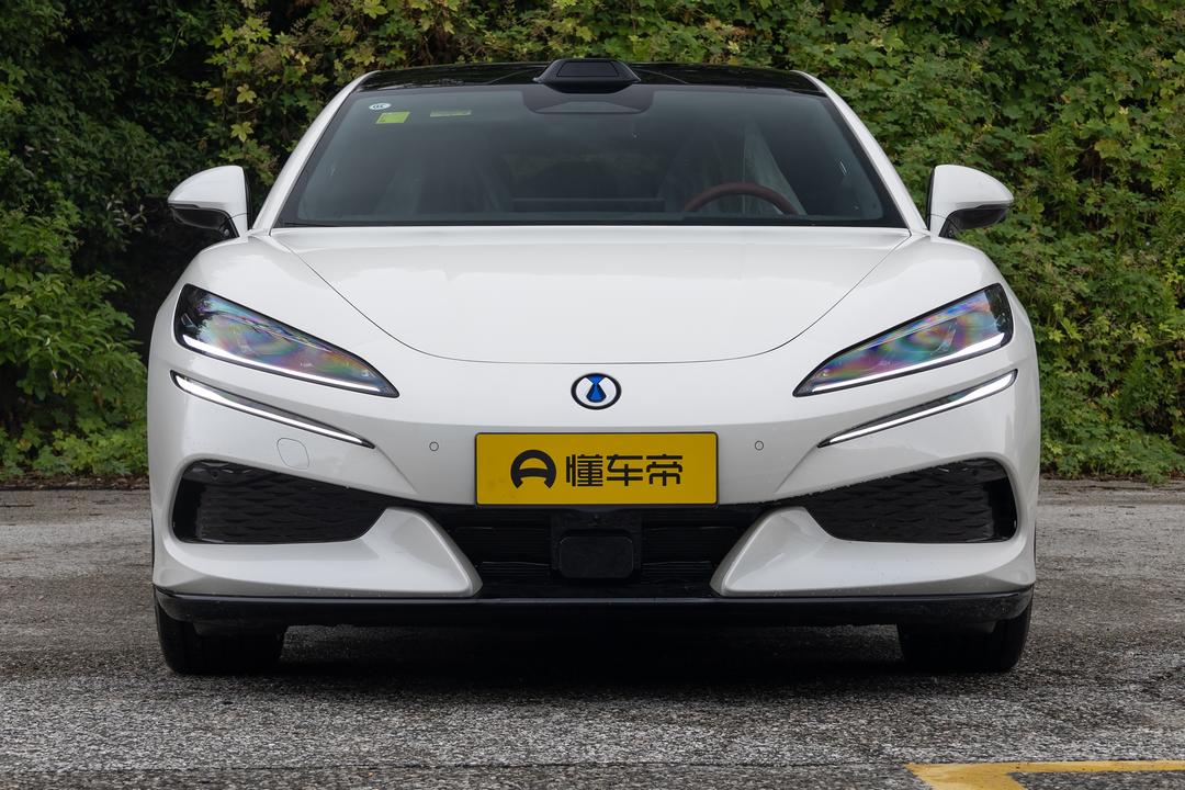 Denza Z9GT EV 2026, фото 12