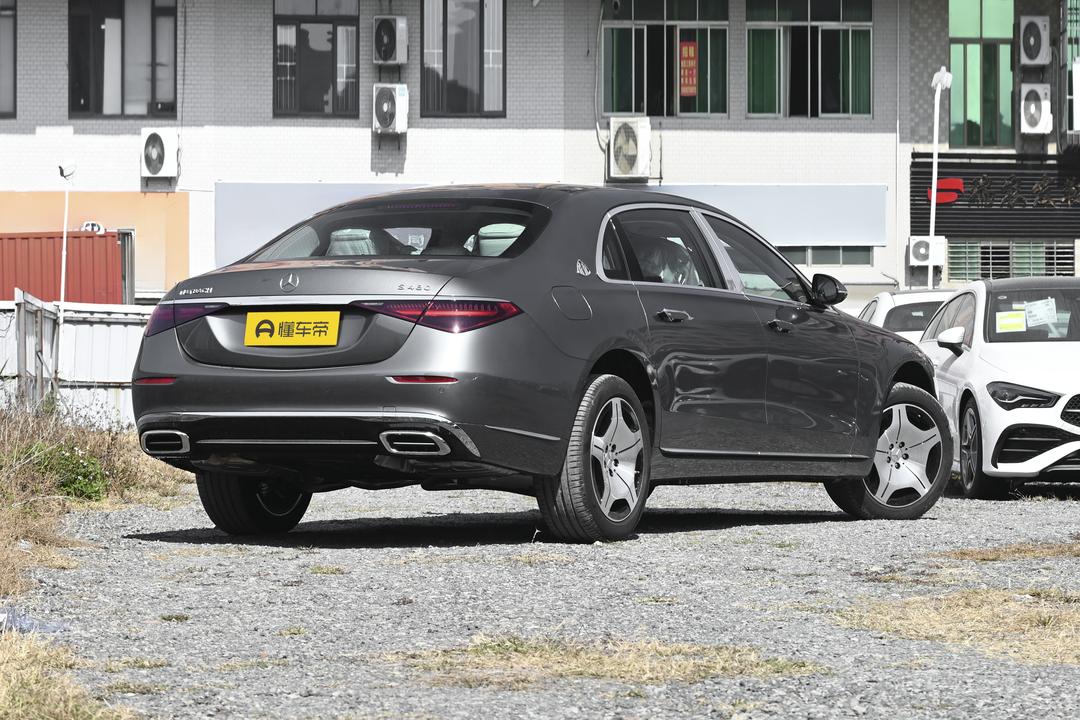 Mercedes-Benz Maybach S-Class 2026, фото 7