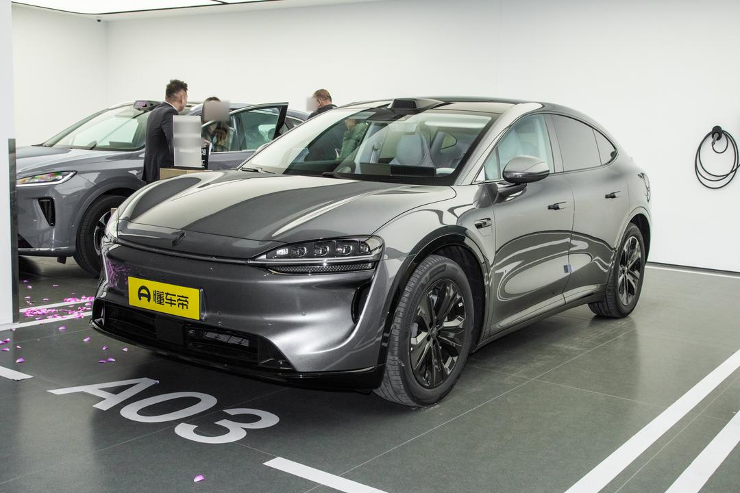 Luxeed R7