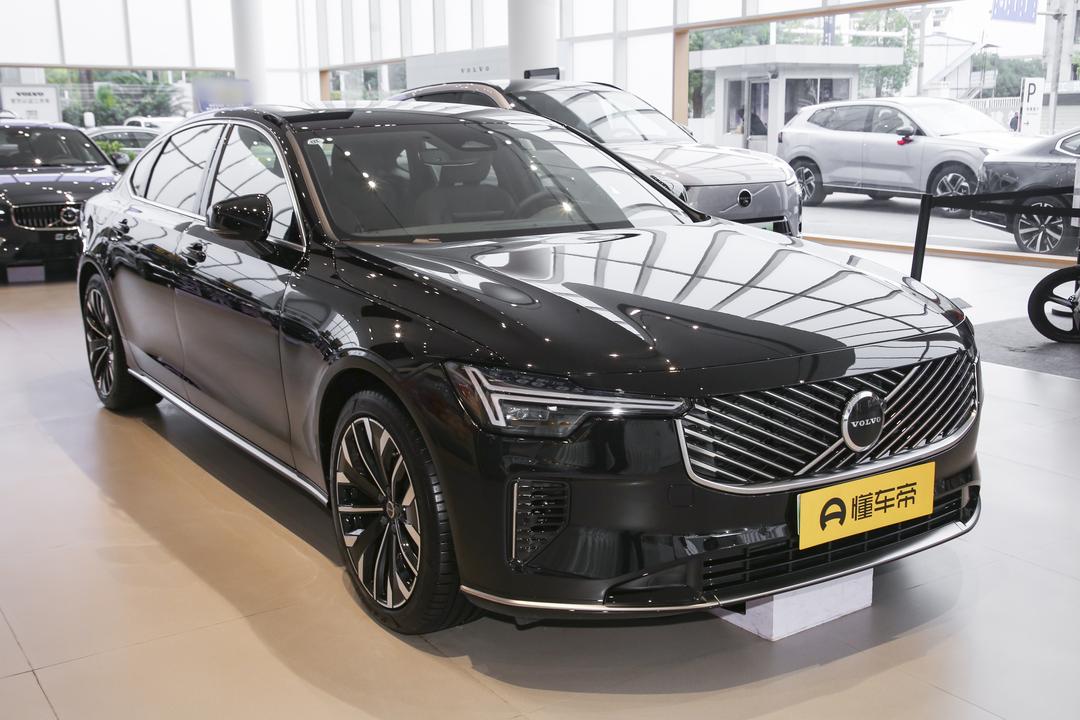 Volvo S90 PHEV 2026, фото 3
