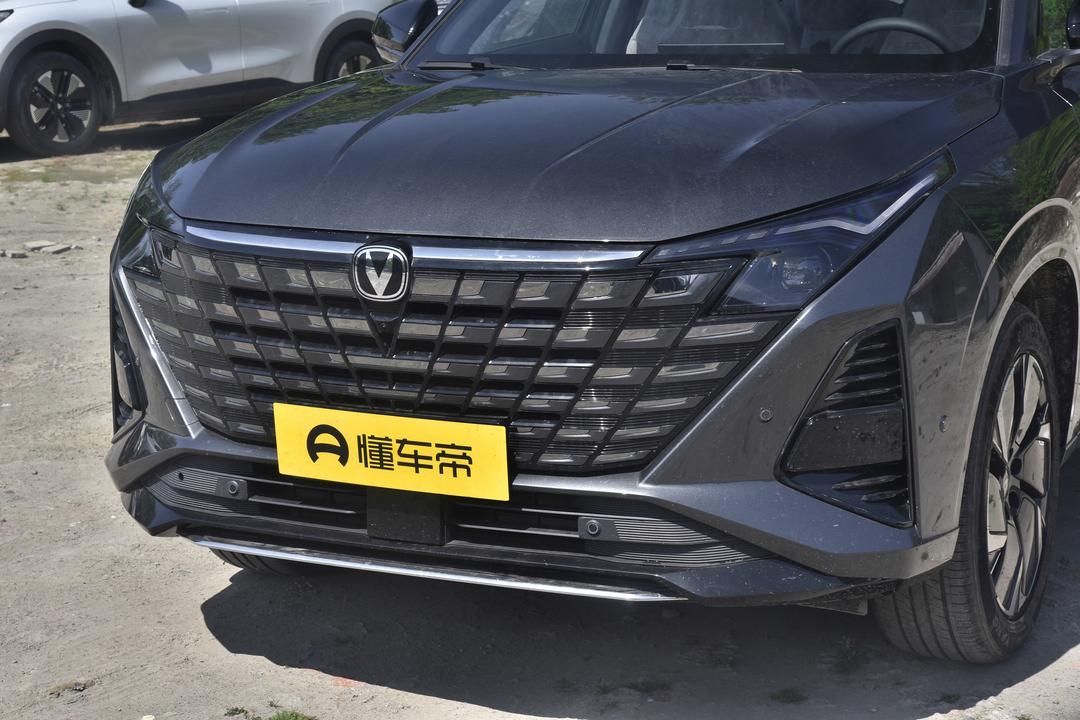 Changan UNI-Z PHEV 2026, фото 9