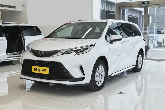 Toyota Granvia 2026 — купить из Китая под заказ
