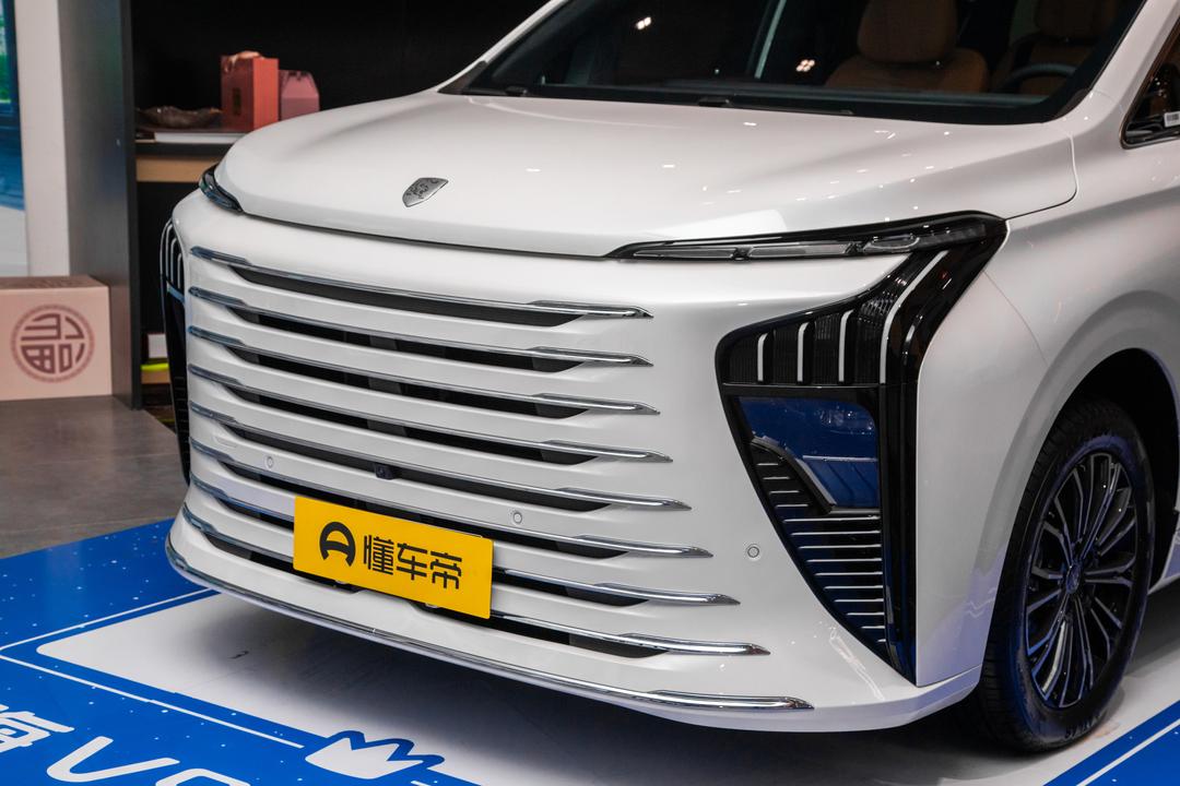 Dongfeng Starlight V9 2026, фото 8