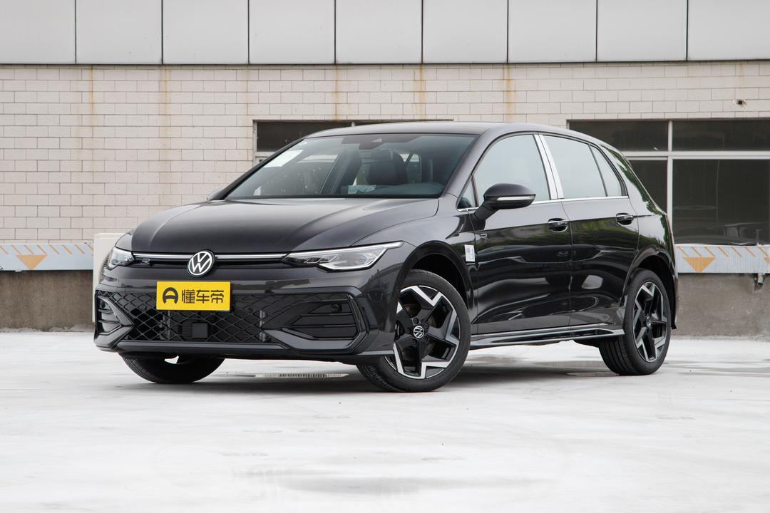 Volkswagen Golf 2026, фото 1