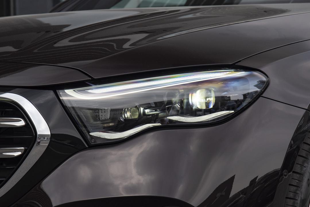 Mercedes-Benz E-Class 2026, фото 14