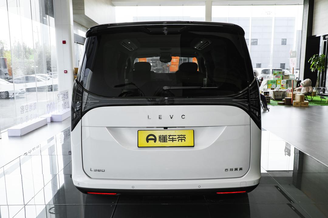 Geely Yizhen L380 2026, фото 6