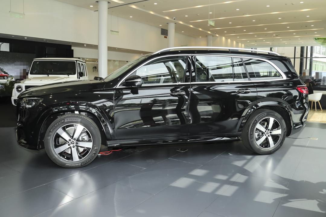 Mercedes-Benz GLS 2026, фото 4