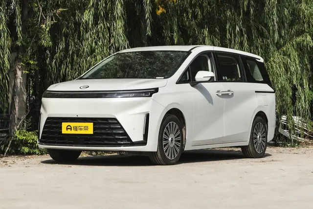 GAC E8 PHEV 2026 — купить из Китая под заказ