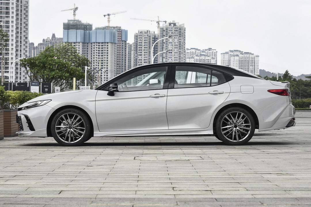 Toyota Camry 2026, фото 4