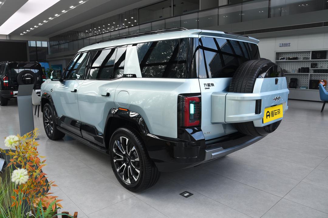 BYD Fangchengbao Leopard 8 2026, фото 4