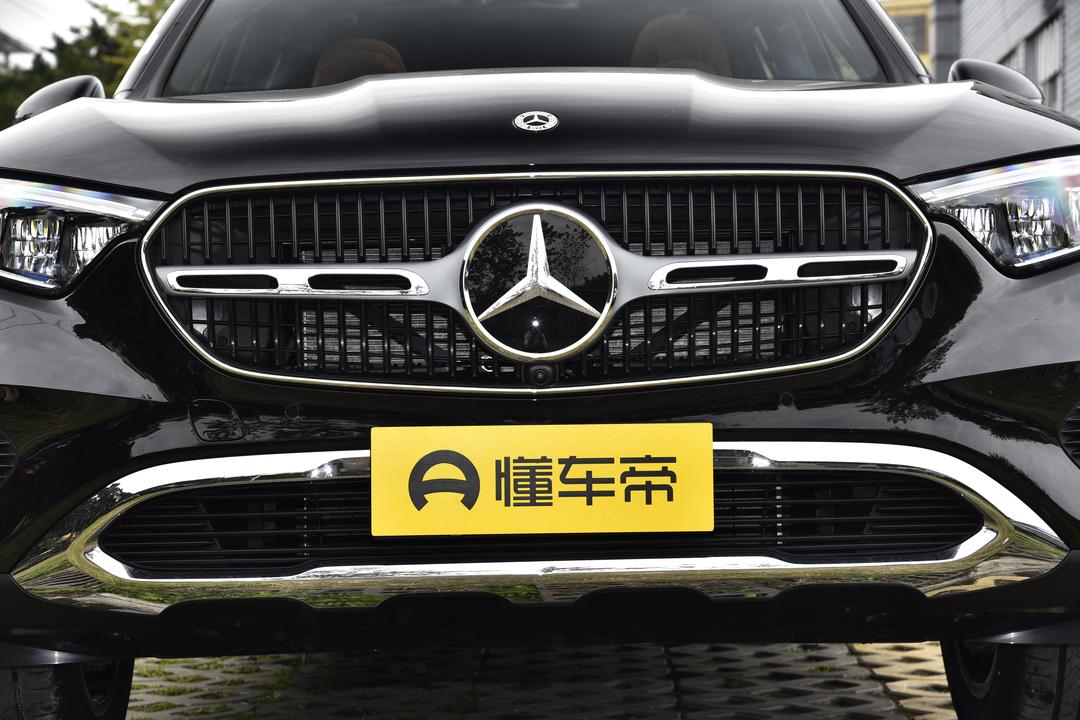 Mercedes-Benz GLC-Class 2026, фото 10