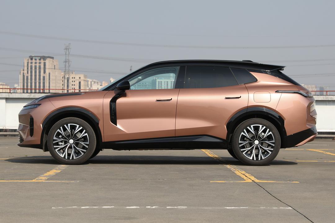 Lynk & Co 08 EM-P 2026, фото 4