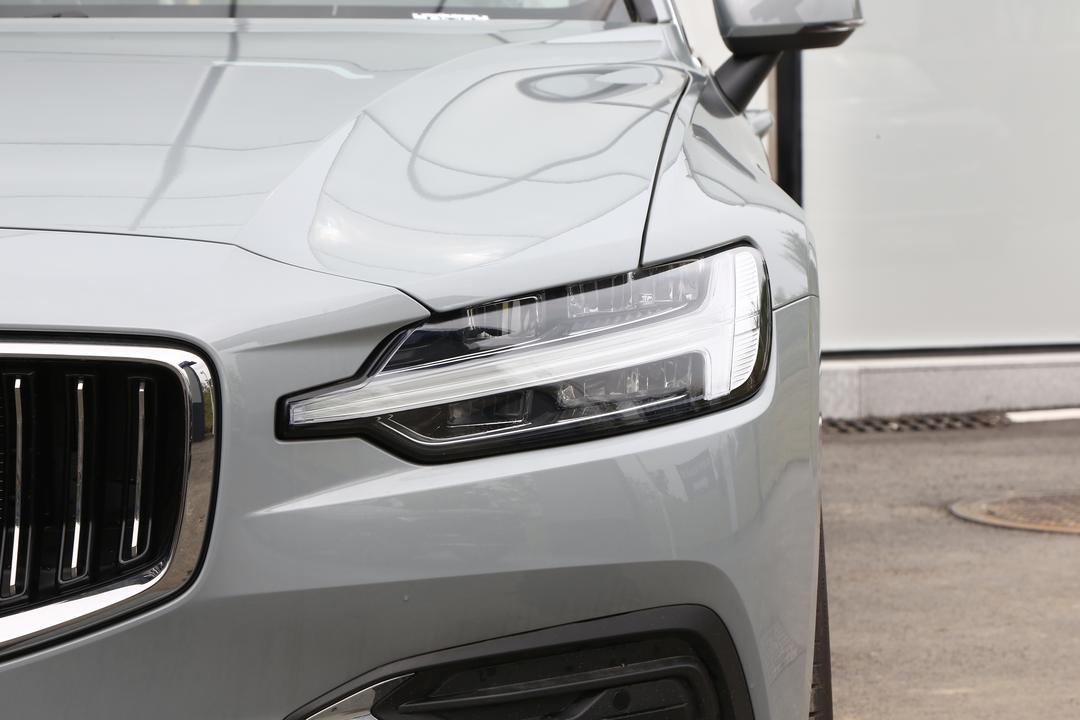 Volvo S60 2026, фото 11