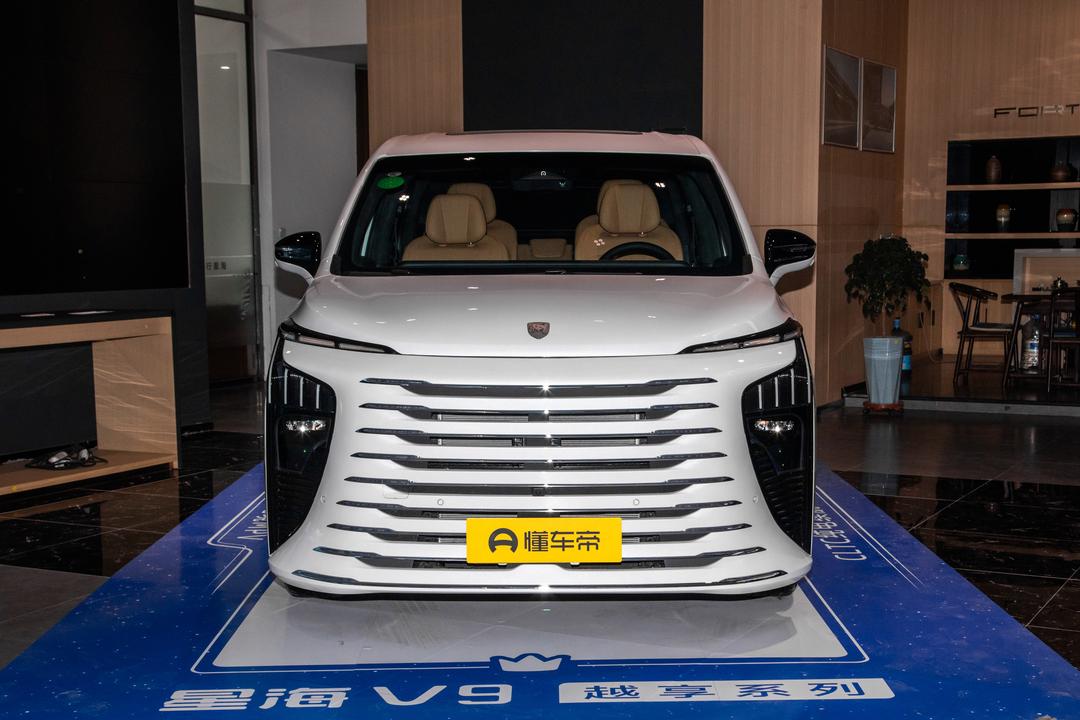 Dongfeng Starlight V9 2026, фото 2