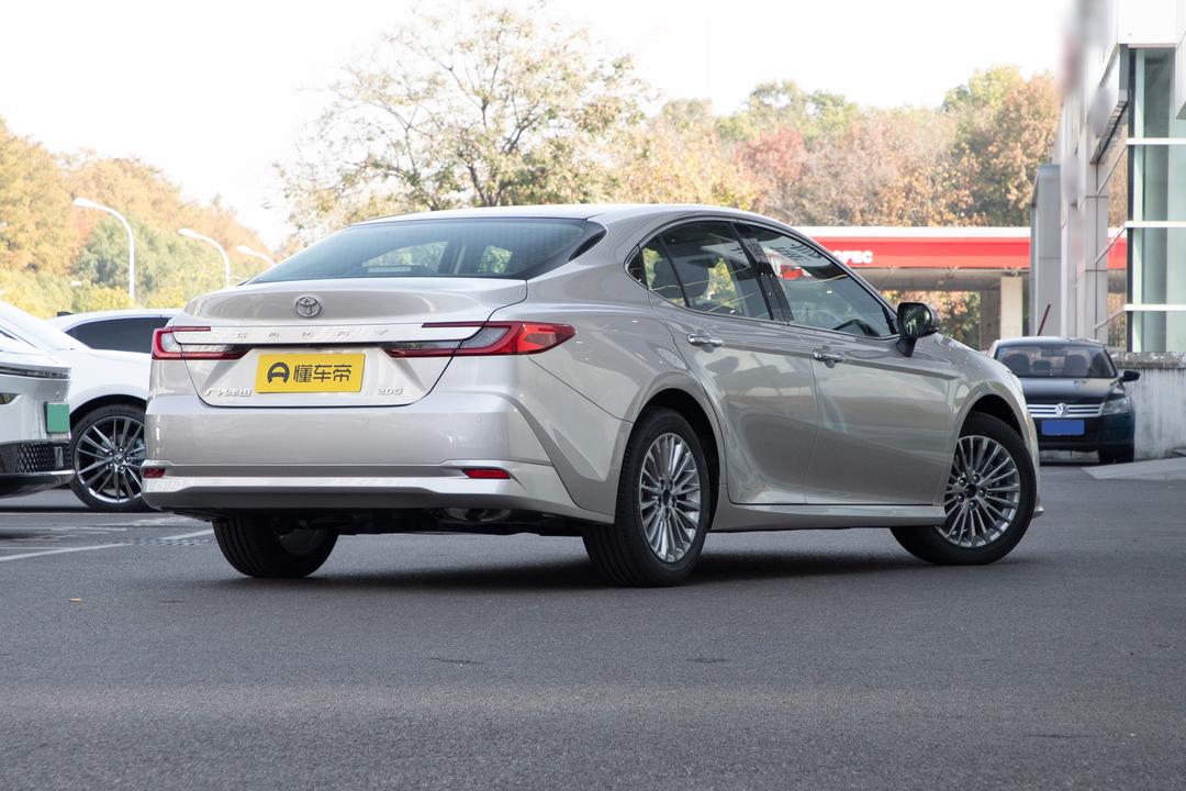 Toyota Camry 2026, фото 7