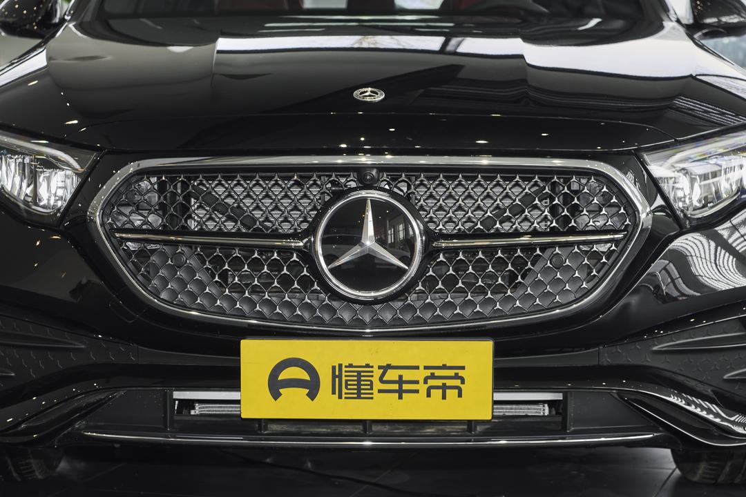 Mercedes-Benz E-Class 2026, фото 10