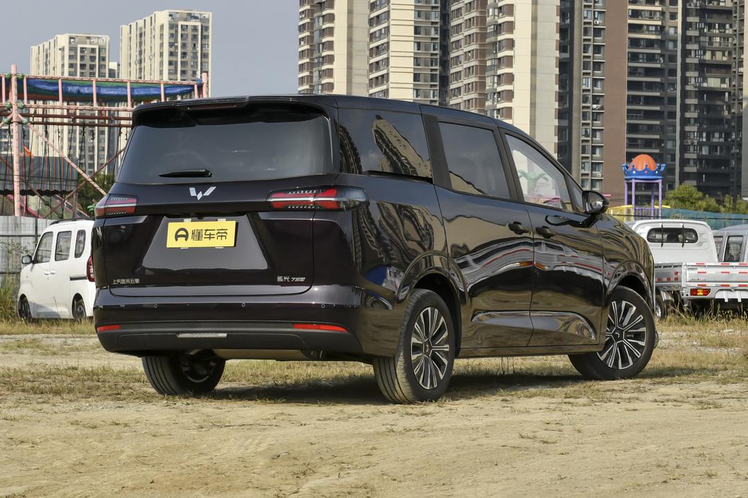 Wuling Starlight 730 PHEV 2026, фото 7