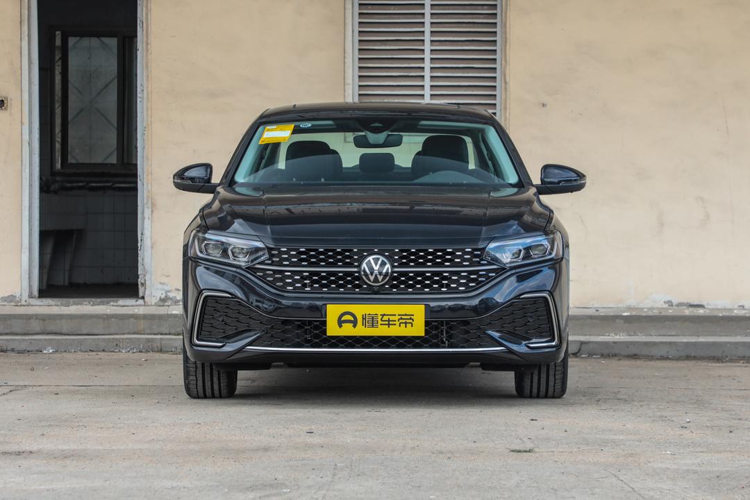 Volkswagen Passat 2026, фото 2