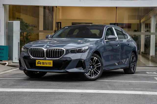 BMW 5 Series 2026 — купить из Китая под заказ