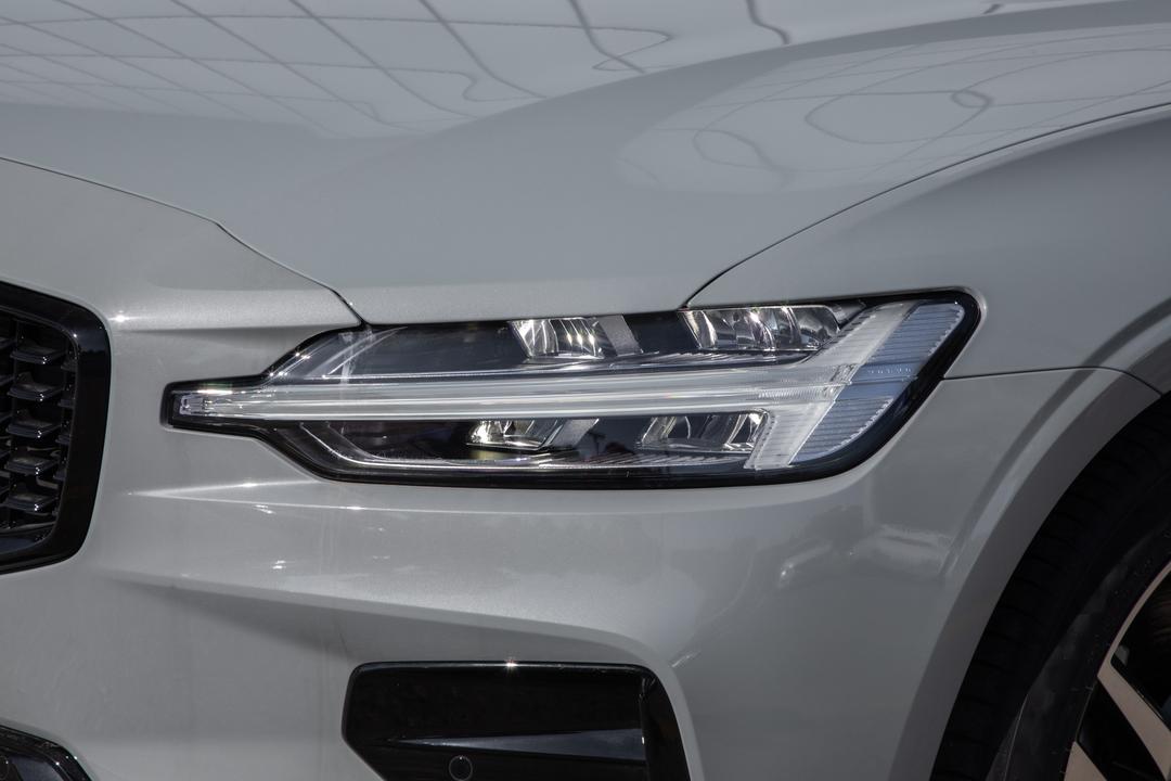 Volvo V60 2026, фото 14
