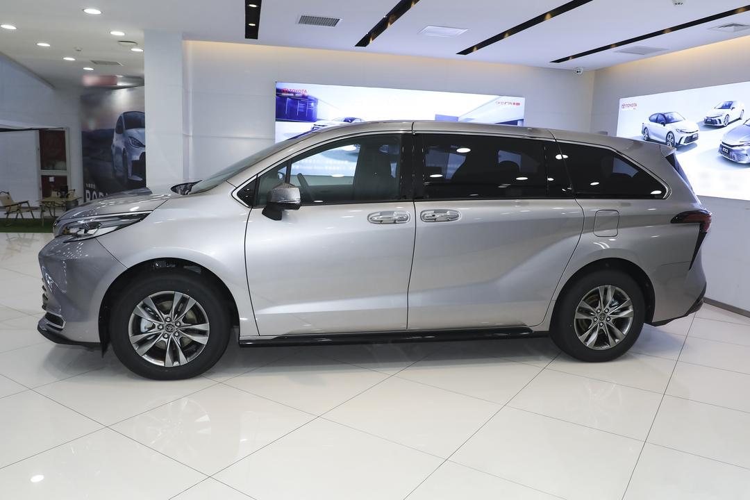 Toyota Sienna 2026, фото 4