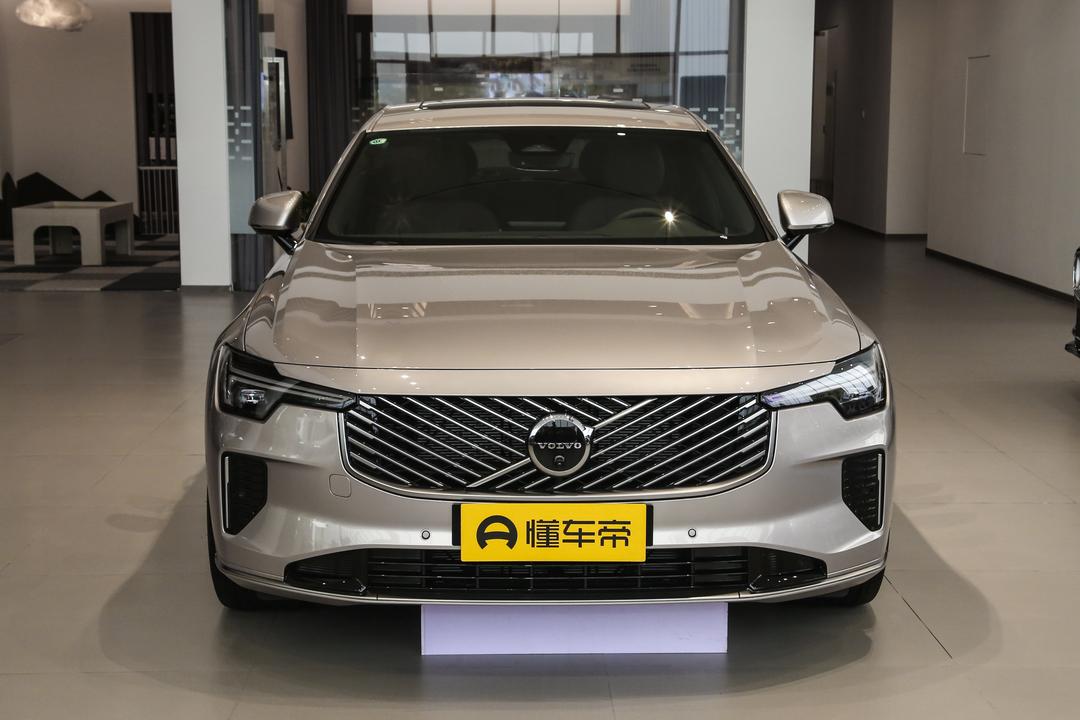 Volvo S90 2026, фото 2