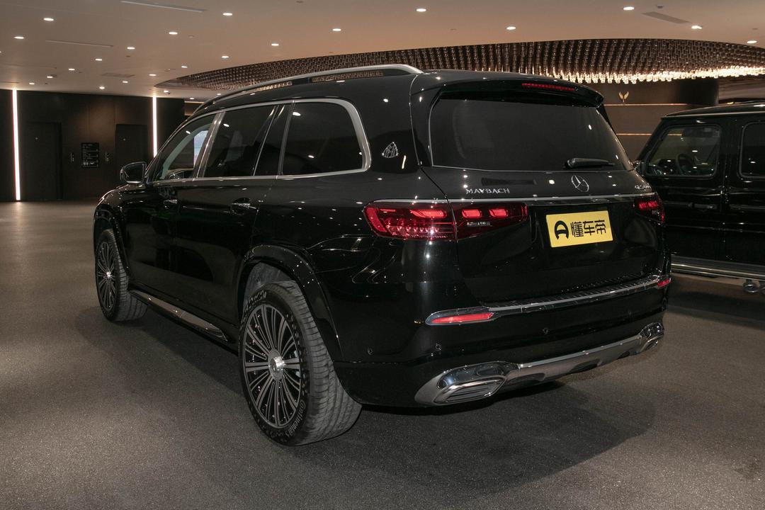 Mercedes-Benz Maybach GLS 2026, фото 5