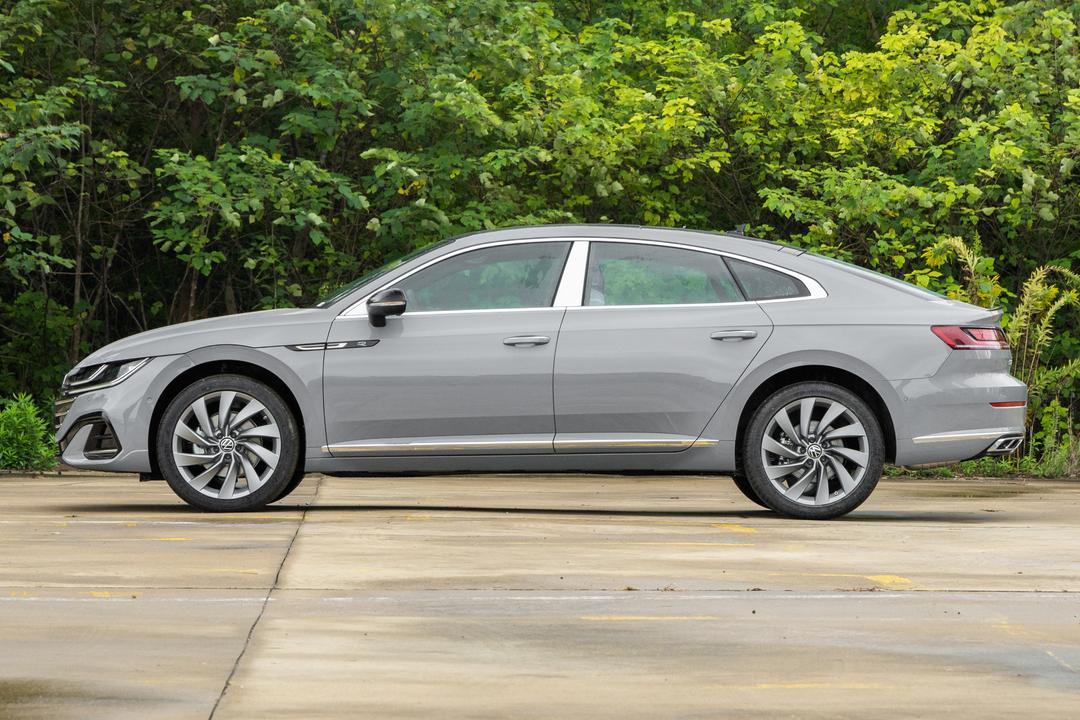 Volkswagen CC 2026, фото 4