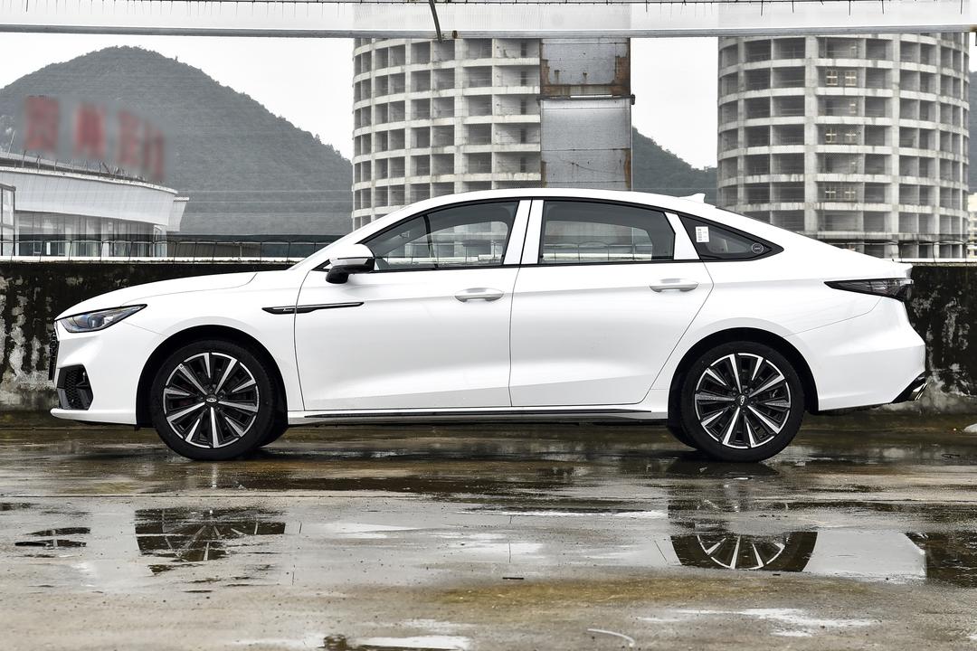 Chery Arrizo 8 PRO 2026, фото 4