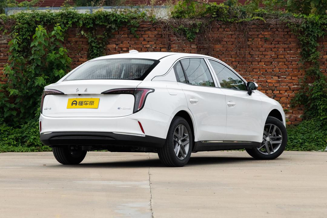 Hongqi E-QM5 2026, фото 7