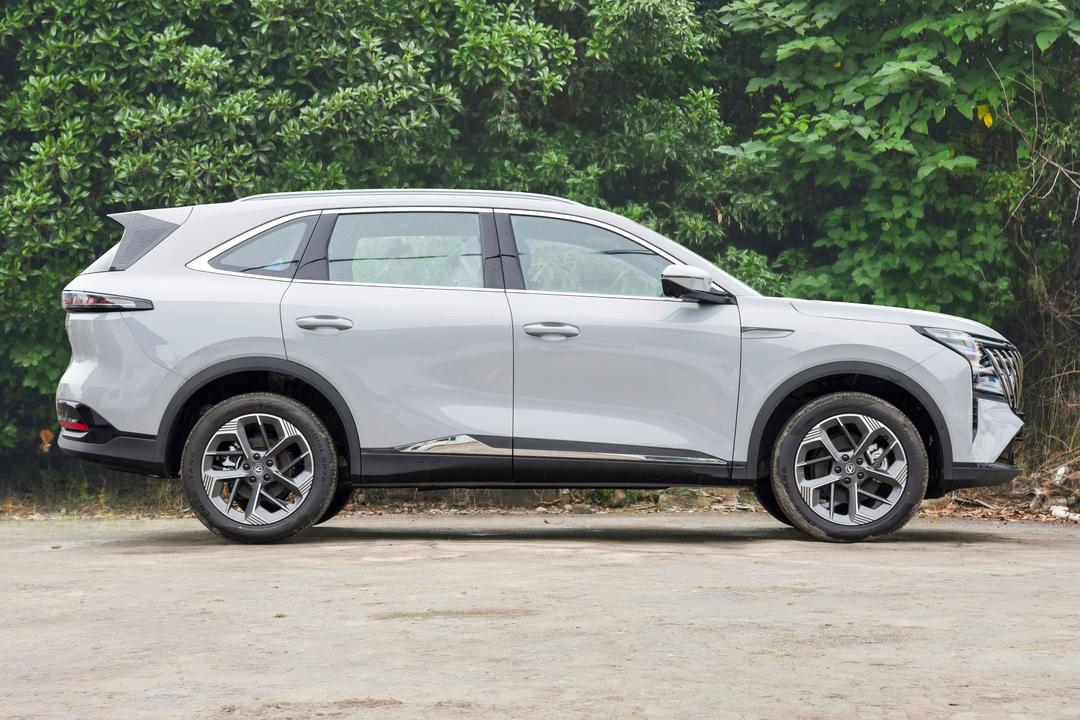 Changan CS75 PLUS 2026, фото 8