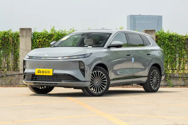 Dongfeng L8 PHEV 2026 — купить из Китая под заказ