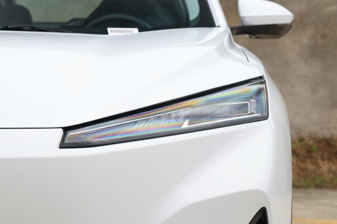 Dongfeng L7 EV 2026, фото 11